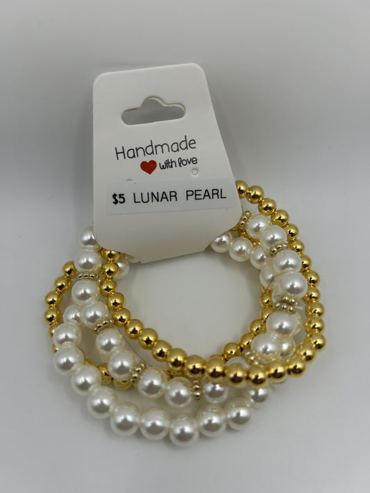 Lunar Pearl Set